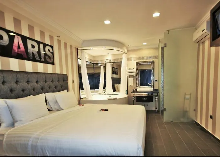 Cedros Inn Boutique Hotel